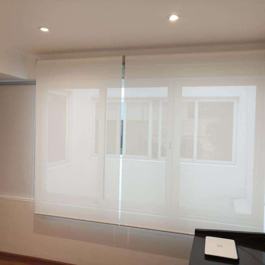 Enrollable Screen